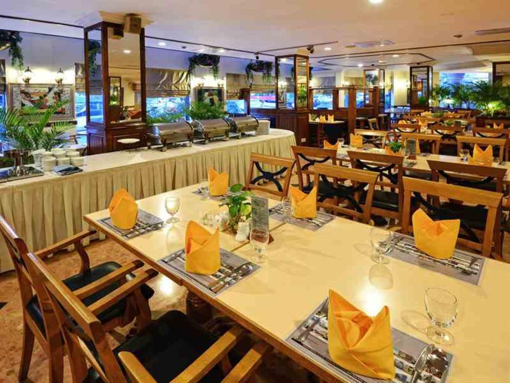 Holiday Villa Hotel City Centre Phnom Penh Bagian luar foto